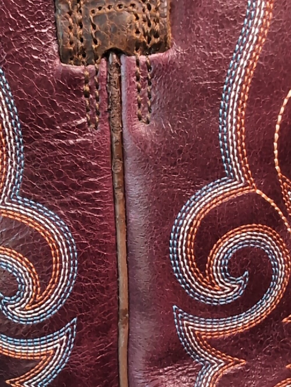 Ariat Burgundy Western Cowgirl Boots - Picture 11 of 15